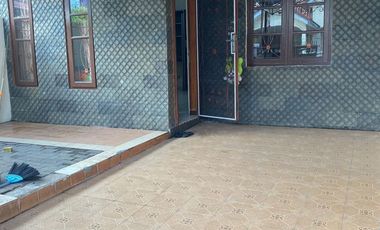 DIJUAL MURAH RUMAH 2 LT DI METLAND MENTENG CAKUNG JAKARTA TIMUR