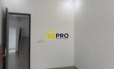 TOWN HOUSE MURAH DEKAT TOLL CIMANGGIS