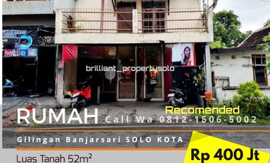 Rumah Strategis Tepi Jalan Utama Gilingan Solo Kota