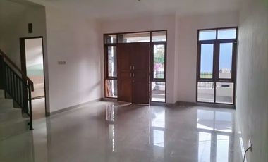 Rumah lux perumahan one gate di rancabolang Margahayu raya