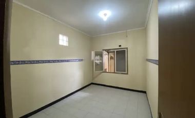 Disewakan / Dijual Rumah Siap Huni di Nol jalan Sidoarjo Kota