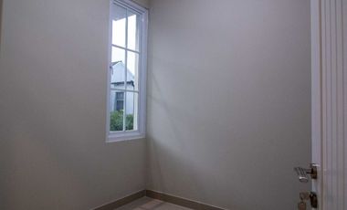 Rumah baru 2 lantai komplek cisaranten arcamanik kota Bandung