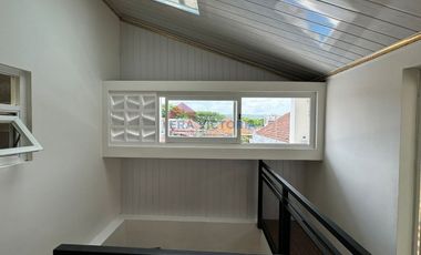 Rumah Baru minimalis modern dekat pusat belanja