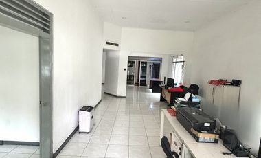 RUMAH 2 LANTAI LOKASI STRATEGIS PINGGIR JL RAYA, PULOMAS JAKARTA TIMUR