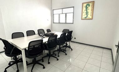 RUMAH 2 LANTAI LOKASI STRATEGIS PINGGIR JL RAYA, PULOMAS JAKARTA TIMUR