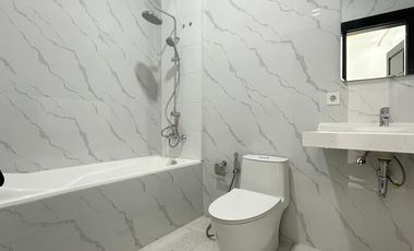 Rumah Mewah Dalam Townhouse Dekat Akses Tol Brigief Di Jagakarsa