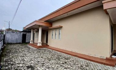 DIJUAL RUMAH HALAMAN LUAS JALAN HULUBALANG II BUKIT PALEMBANG