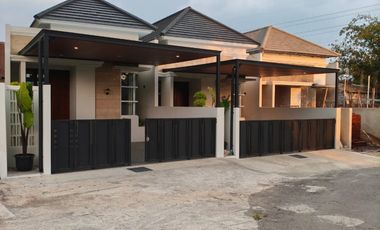 Rumah Siap Huni Lokasi Strategis Dekat Kampus UII Ngaglik Sleman