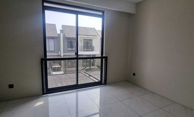 Rumah Baru Minimalis Siap Huni di Kota Baru Parahyangan