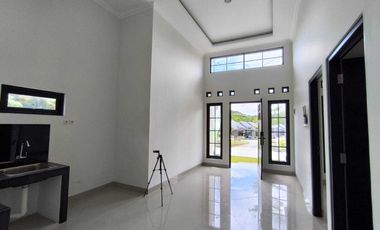 Rumah 300 jutaan di Jogja Keamanan 24 jam CCTV dan Smart Door Lock