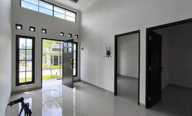 Rumah 300 jutaan di Jogja Keamanan 24 jam CCTV dan Smart Door Lock