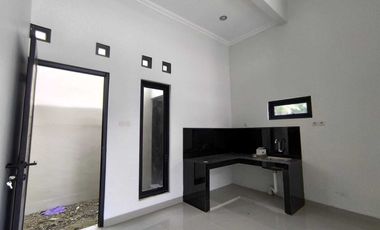 Rumah 300 jutaan di Jogja Keamanan 24 jam CCTV dan Smart Door Lock