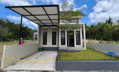 Rumah 300 jutaan di Jogja Keamanan 24 jam CCTV dan Smart Door Lock