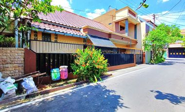 Rumah Bagus Strategis Dekat ke Tol Klodran di Tengah Kota Solo