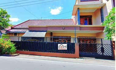 Rumah Bagus Strategis Dekat ke Tol Klodran di Tengah Kota Solo