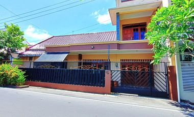 Rumah Bagus Strategis Dekat ke Tol Klodran di Tengah Kota Solo