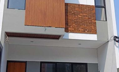 PD GEDE HOUSING RUMAH BARU READY UNIT 2 LT INDUSTRIAL MINIMALIS S302A
