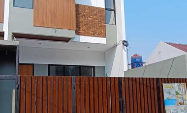PD GEDE HOUSING RUMAH BARU READY UNIT 2 LT INDUSTRIAL MINIMALIS S302A