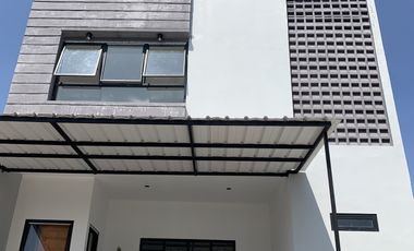 Rumah siaphuni margahayu raya saturnus murah