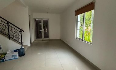 Disewakan Cluster Michellia Gading Serpong Hoek Rapi