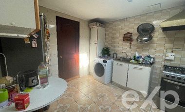 Casa en Venta en sebastopol con leon tolstoi