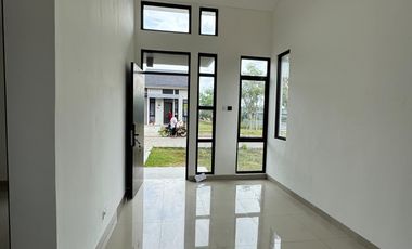 Disewakan rumah Tallasa City cluster Utopia dekat unhas