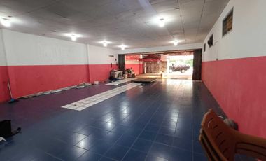 Ruko eks showroom jalan raya kalimalang