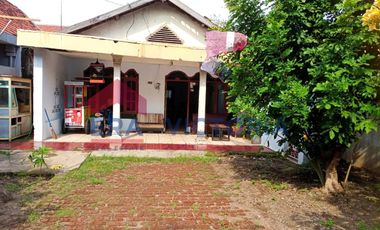 DISEWAKAN Rumah Terletak di Tengah Kota Kediri 2 menit ke RS AD&RSIA