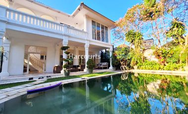 Villa Mewah 4 Bedroom di Petitenget