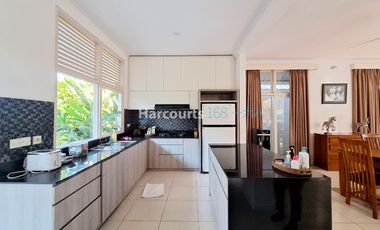 Villa Mewah 4 Bedroom di Petitenget