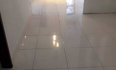 Rumah Taman Holis Indah 2 Minimalis Nyaman dan Siap Huni