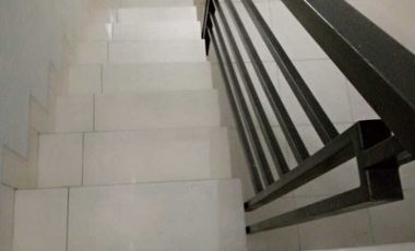 Rumah Taman Holis Indah 2 Minimalis Nyaman dan Siap Huni