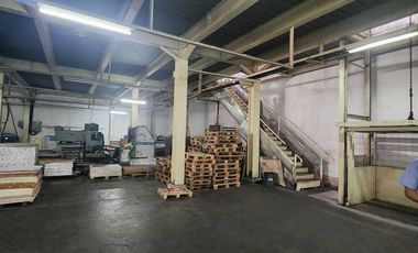 DIJUAL GUDANG PANGERAN JAYAKARTA, JAKARTA PUSAT, LT. 1.420 m2, 3 LANTAI, SHGB, LOKASI STRATEGIS