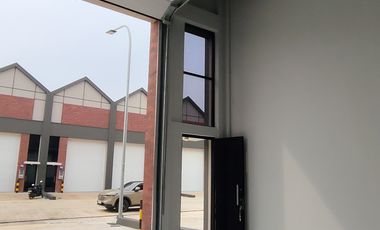 Gudang Sewa Bizpak PIK2