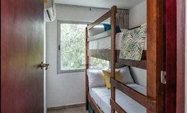 Villa de 3 niveles, 3 recamaras, a 1 cuadra del mar de Chicxulub Pto. Ideal para rentas vacacionales