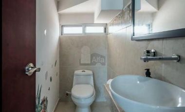 Villa de 3 niveles, 3 recamaras, a 1 cuadra del mar de Chicxulub Pto. Ideal para rentas vacacionales