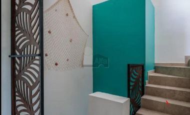 Villa de 3 niveles, 3 recamaras, a 1 cuadra del mar de Chicxulub Pto. Ideal para rentas vacacionales