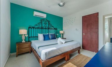 Villa de 3 niveles, 3 recamaras, esquina, a 1 cuadra del mar de Chicxulub Pto. Ideal para inversión