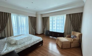 Apartement The Pakubuwono Residence 3 Br Bagus Full Furnished