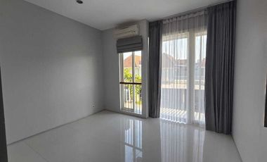 DISEWAKAN RUMAH HUNIAN PREMIUM STONEGATE PARK CITRALAND MA 398