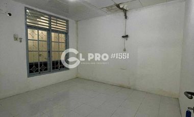 Murah Sewa Rumah 2 Lantai di Duri Kosambi Baru 4 Kamar Tidur