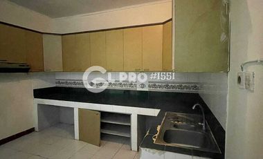 Murah Sewa Rumah 2 Lantai di Duri Kosambi Baru 4 Kamar Tidur