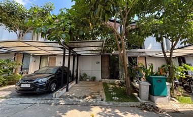 Disewakan Rumah Waterfront Lippo Cikarang