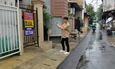 Disewakan Rumah 2lantai cempaka putih