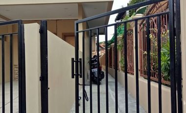 Disewakan Rumah 2lantai cempaka putih