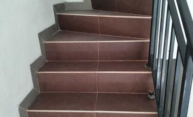 Disewakan Rumah 2lantai cempaka putih