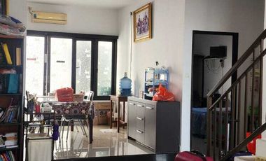 Dijual Rumah Sidoarjo Mewah Semi Furnish Puri Surya Jaya Gedangan