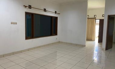 Sewa rumah di batununggal