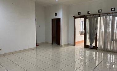 Sewa rumah di batununggal