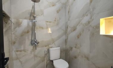 Rumah American Modern Clasic Dalam TownHouse Jagakarsa Jakarta Selata